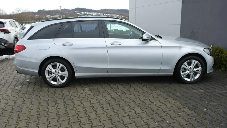 MERCEDES-BENZ C Klasa -