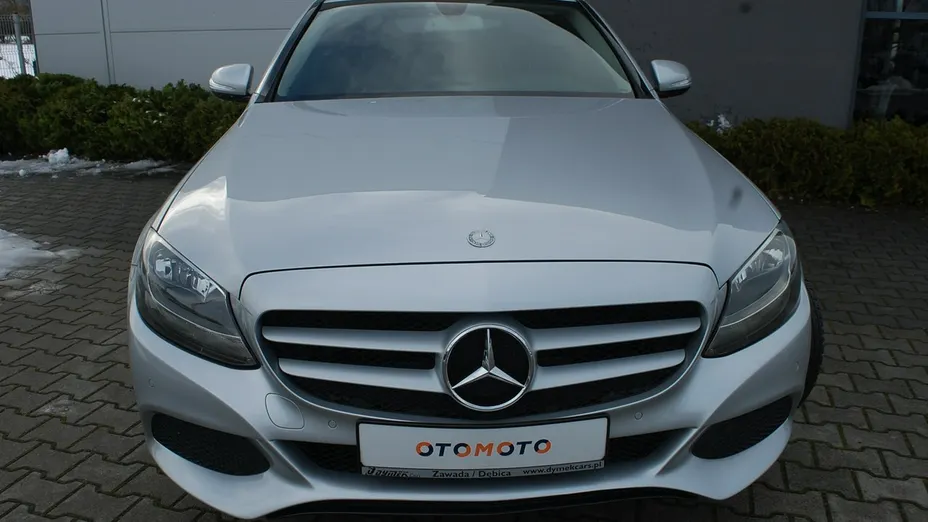 MERCEDES-BENZ C Klasa -