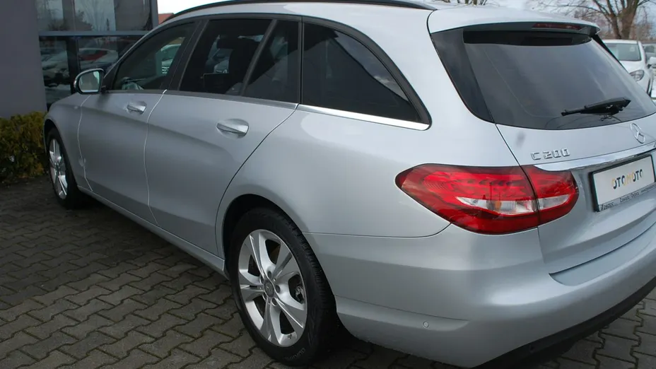 MERCEDES-BENZ C Klasa -