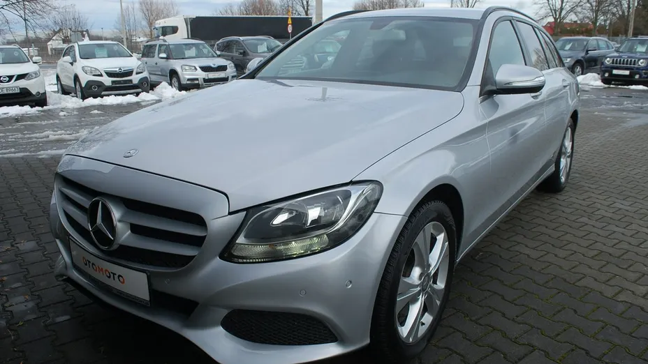 MERCEDES-BENZ C Klasa -