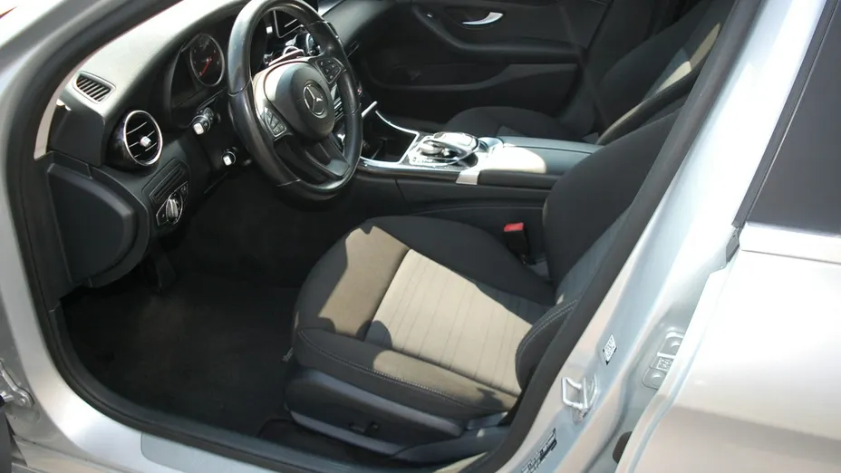 MERCEDES-BENZ C Klasa -