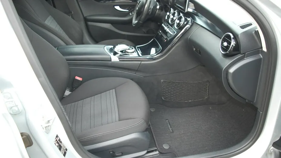 MERCEDES-BENZ C Klasa -