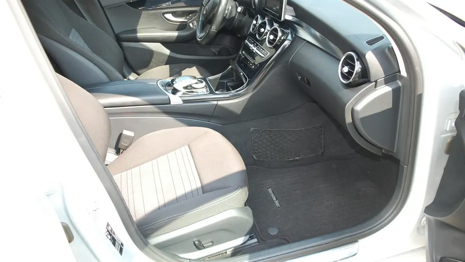 MERCEDES-BENZ C Klasa -