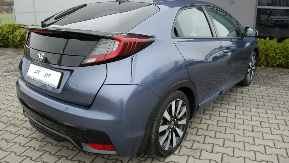 HONDA Civic -