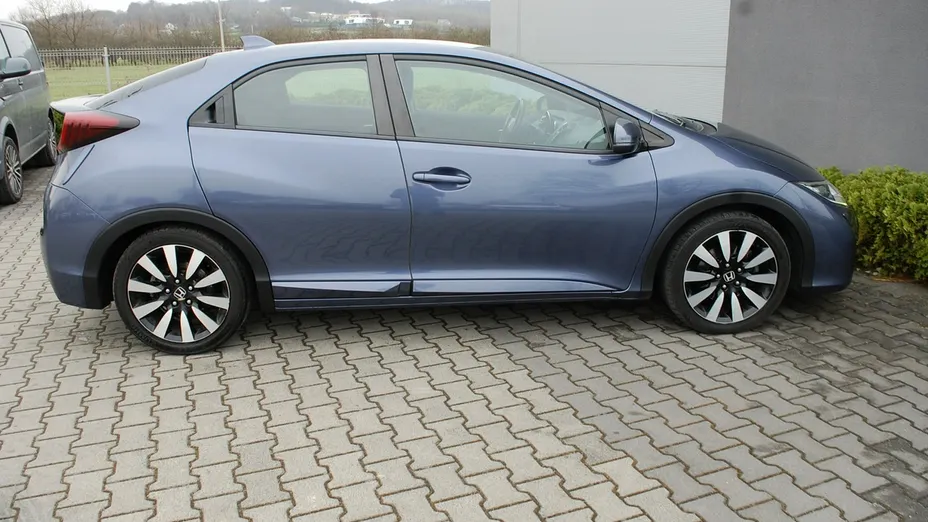 HONDA Civic -