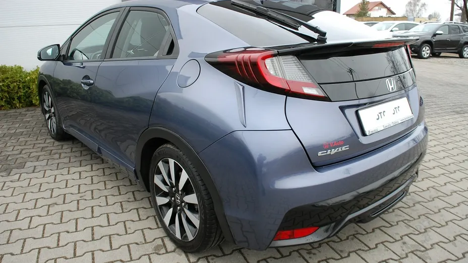 HONDA Civic -