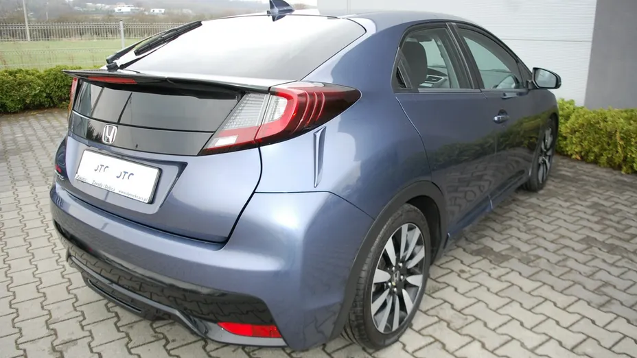 HONDA Civic -