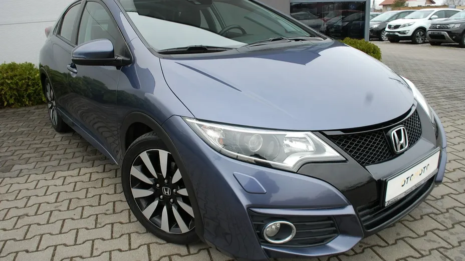 HONDA Civic -