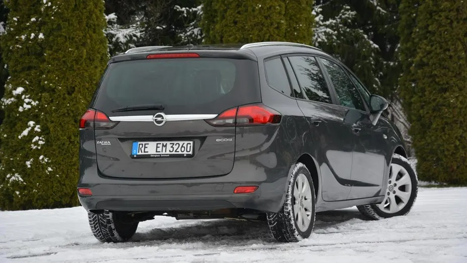 OPEL Zafira -