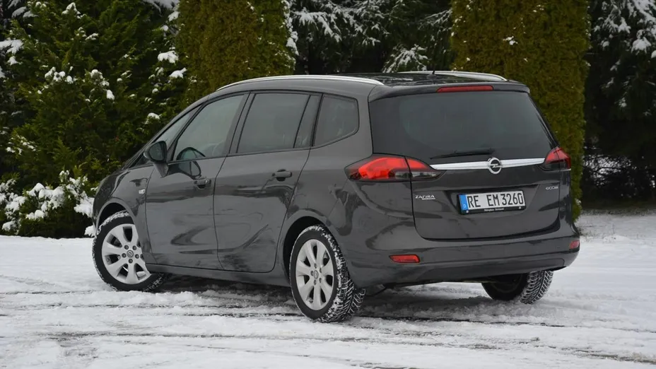 OPEL Zafira -