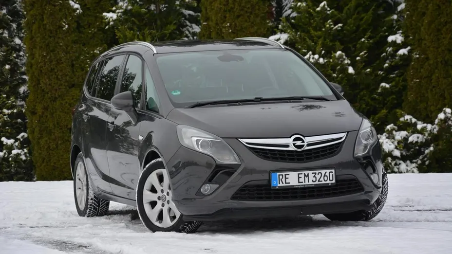 OPEL Zafira -