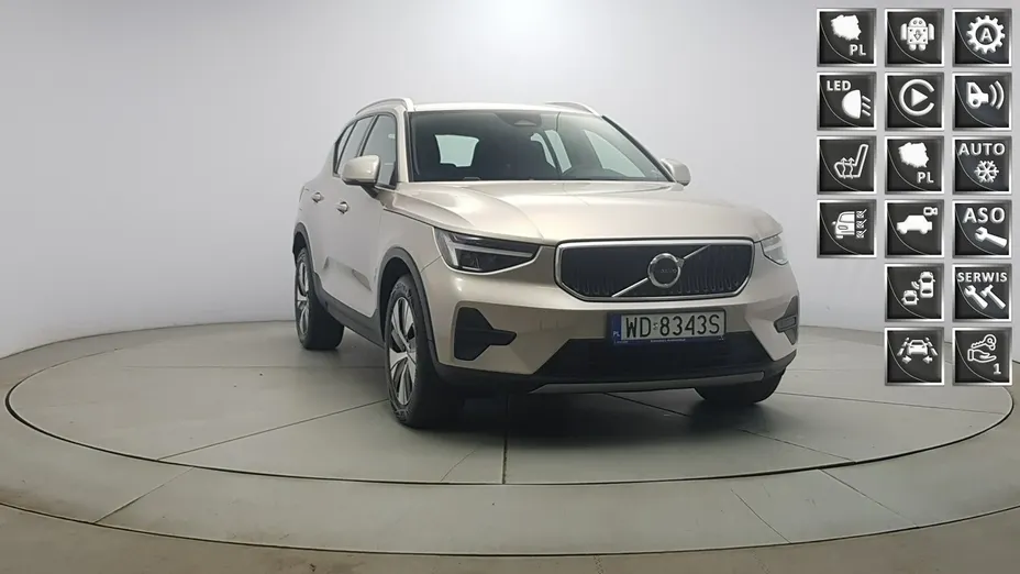 VOLVO XC40 -