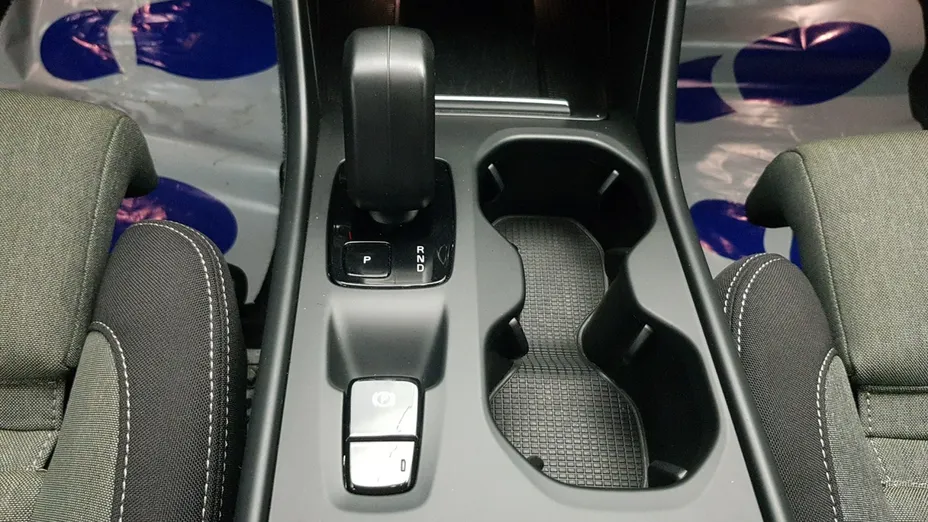 VOLVO XC40 -