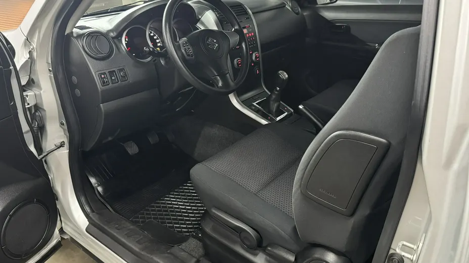 SUZUKI Grand Vitara -