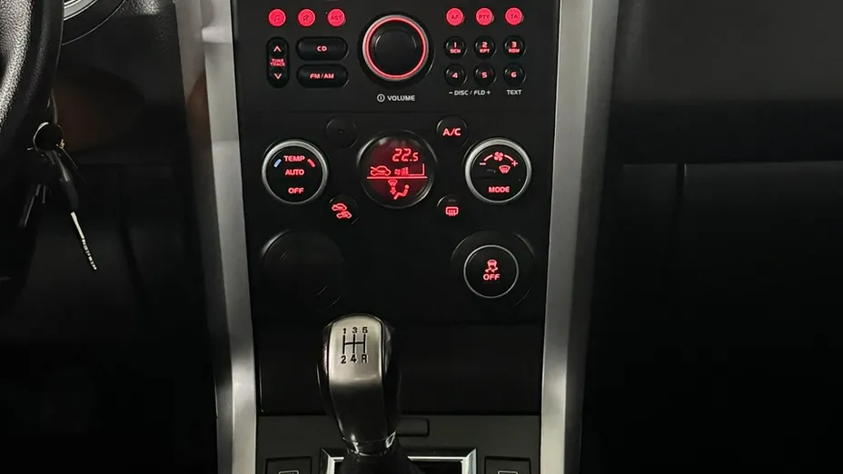 SUZUKI Grand Vitara -