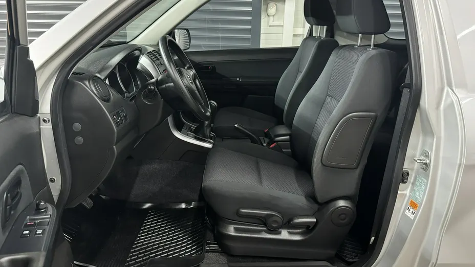 SUZUKI Grand Vitara -