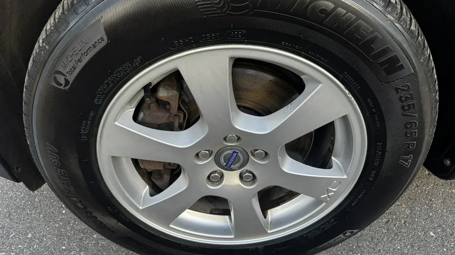 VOLVO XC60 -