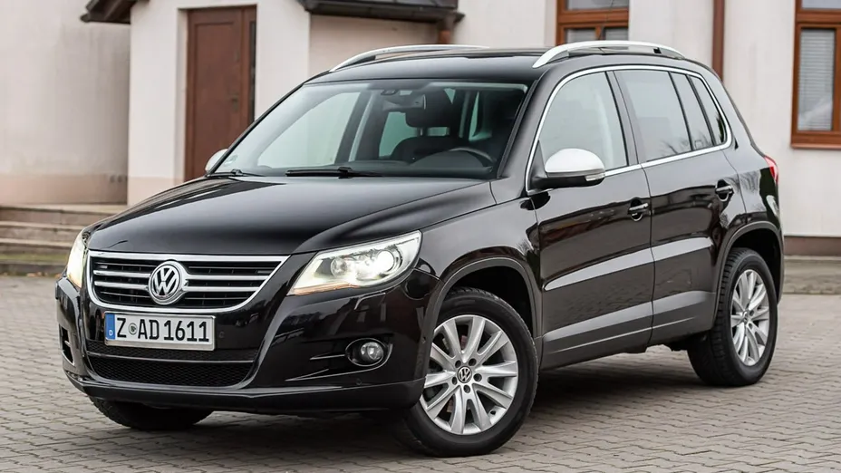 VOLKSWAGEN Tiguan -