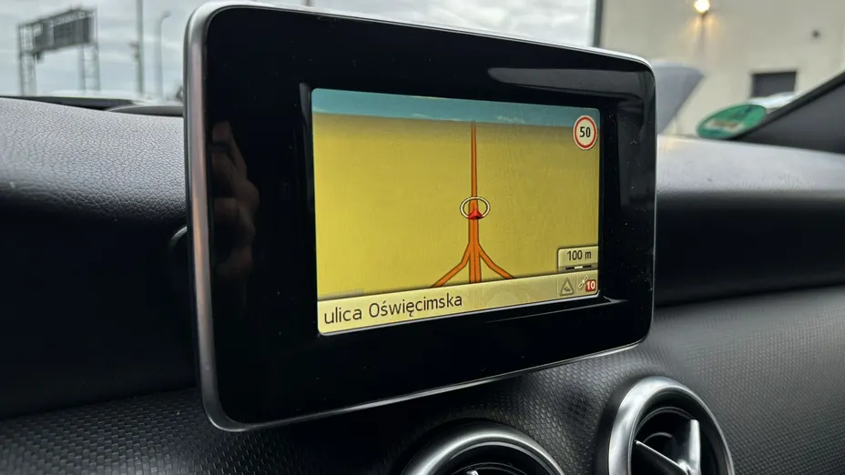 MERCEDES-BENZ A Klasa -