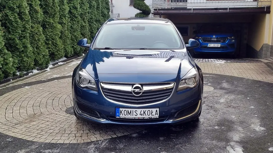 OPEL Insignia -