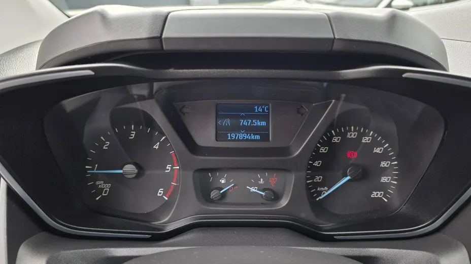 FORD Tourneo Custom -