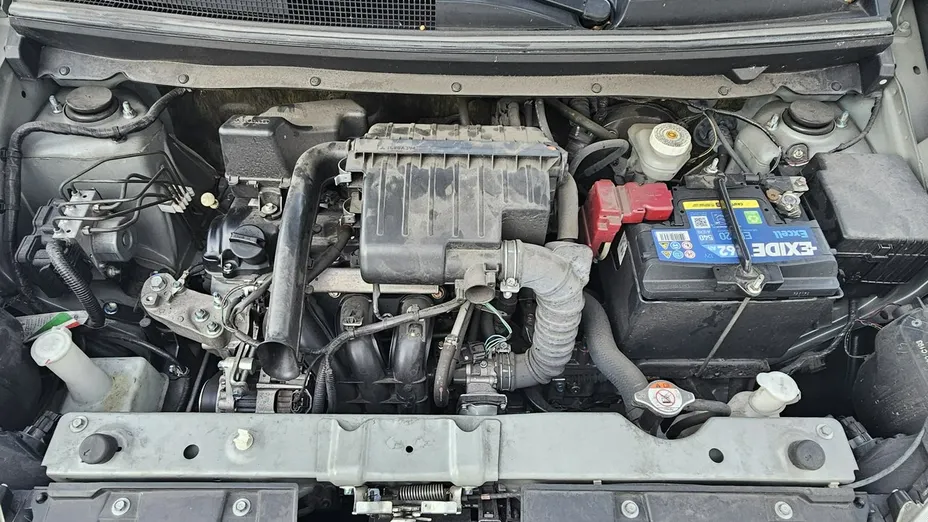 MITSUBISHI Space Star -