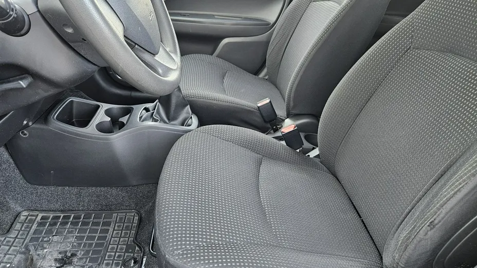 MITSUBISHI Space Star -