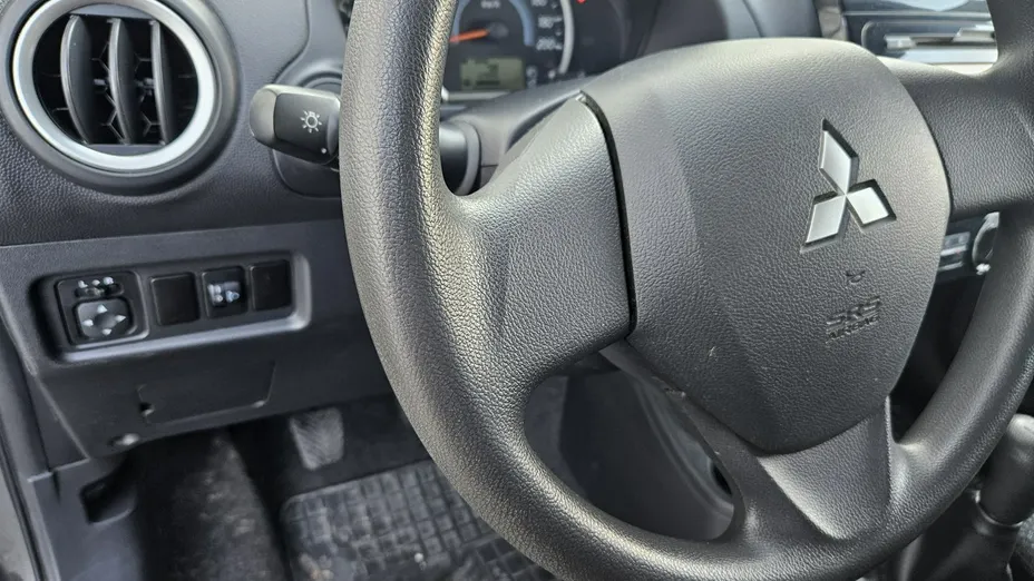 MITSUBISHI Space Star -