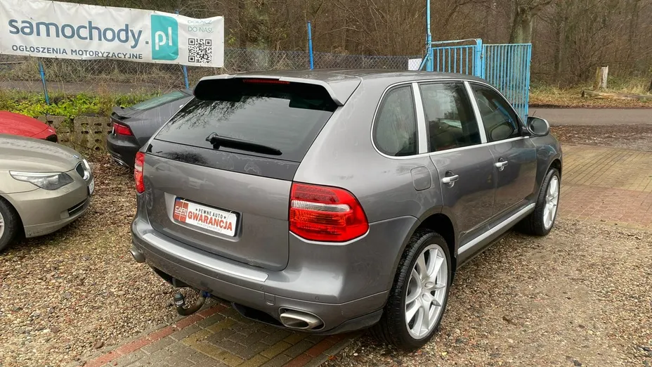 PORSCHE Cayenne -