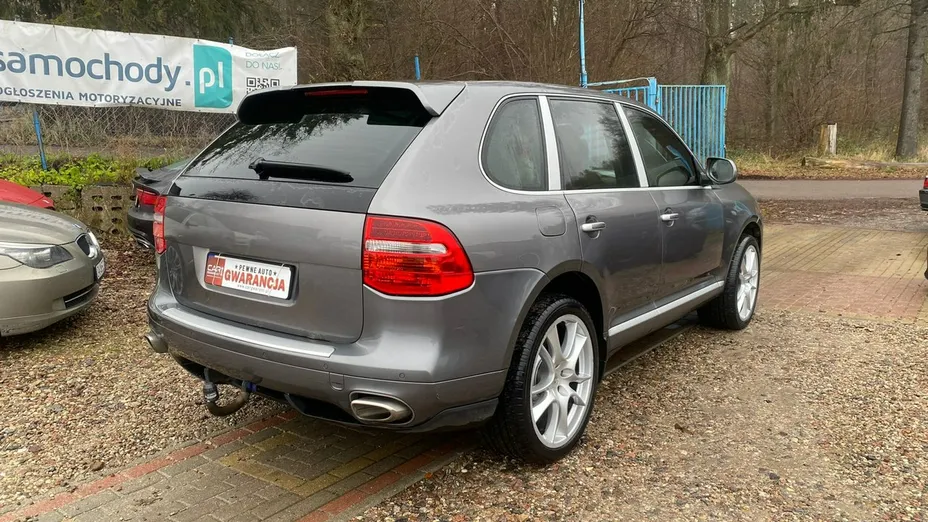 PORSCHE Cayenne -