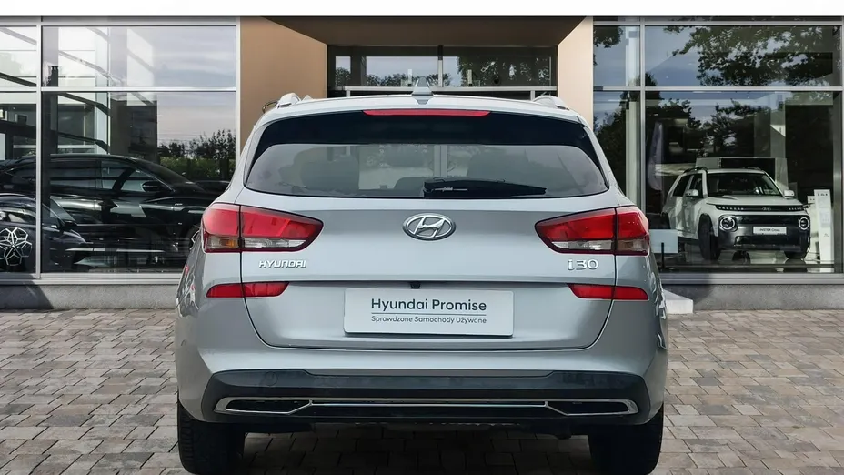 HYUNDAI i30 -