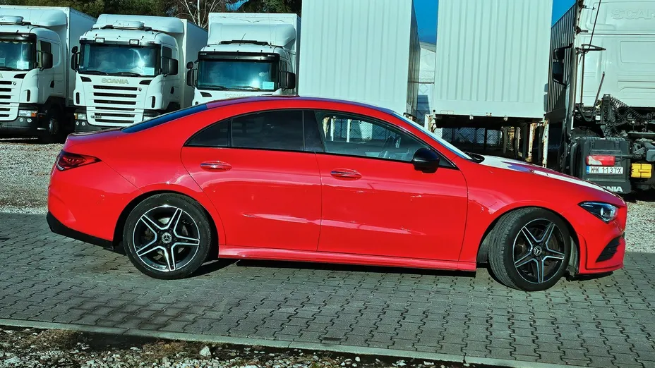 MERCEDES-BENZ CLA -