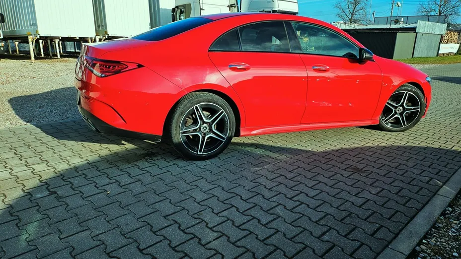 MERCEDES-BENZ CLA -