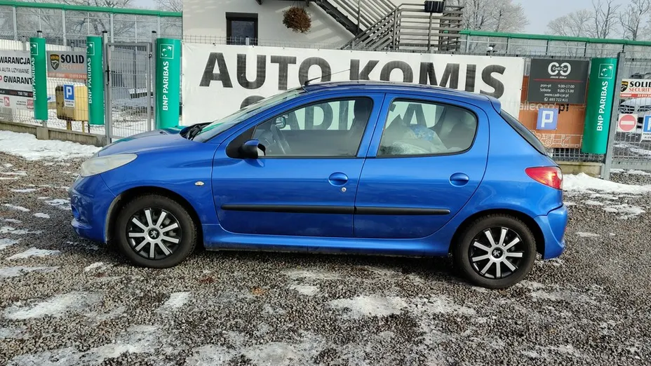 PEUGEOT 206+ -