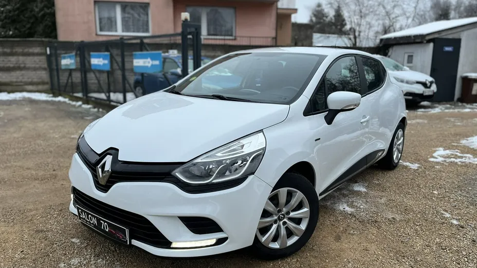 RENAULT Clio -