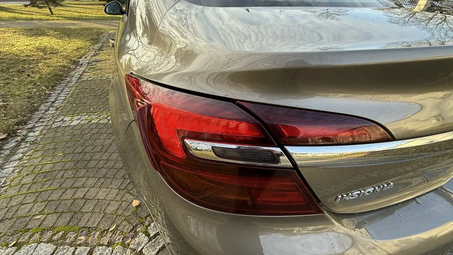 OPEL Insignia -