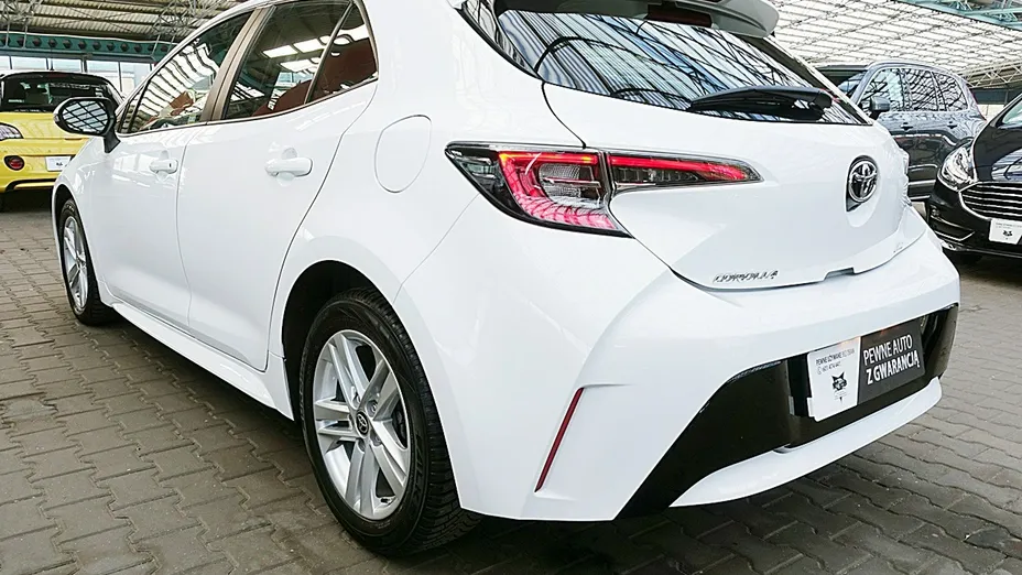 TOYOTA Corolla -