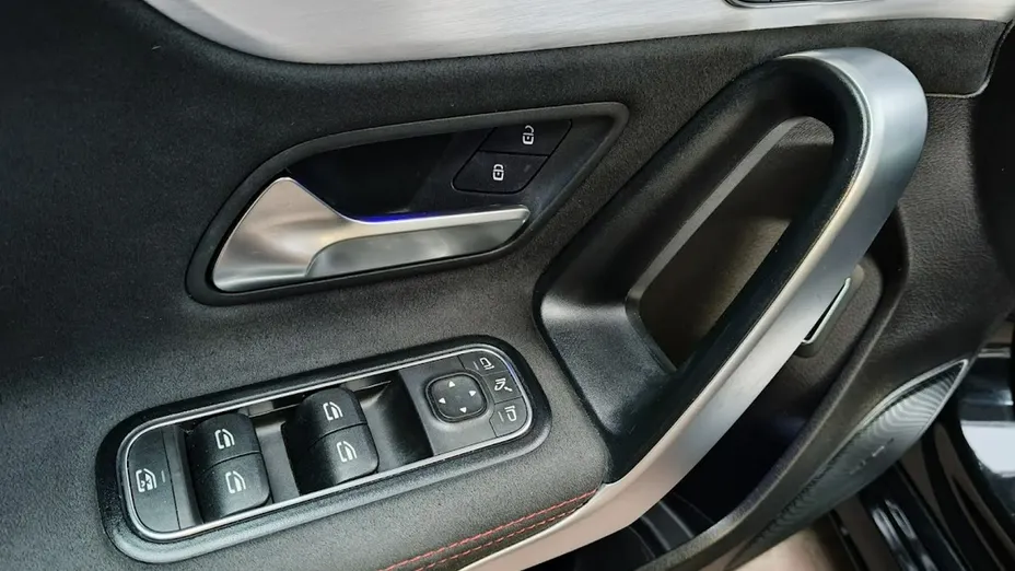 MERCEDES-BENZ A Klasa -