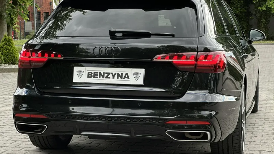 AUDI A4 -