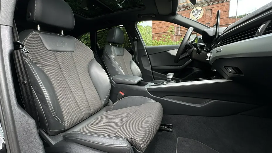 AUDI A4 -