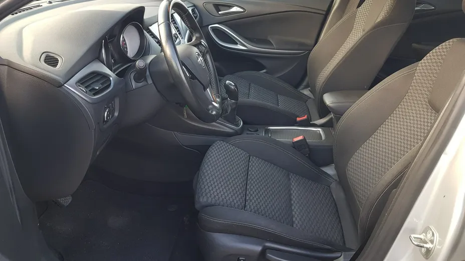 OPEL Astra -