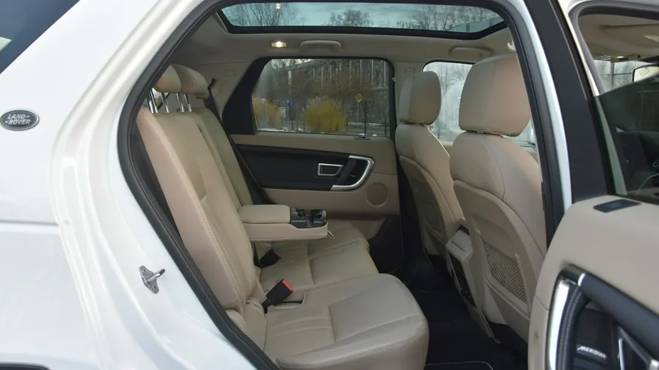 LAND ROVER Discovery Sport -