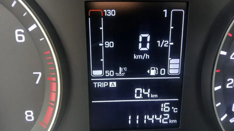 HYUNDAI i20 -