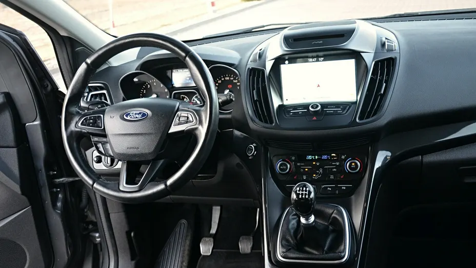 FORD Kuga -