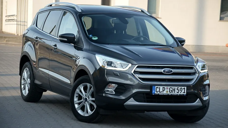FORD Kuga -