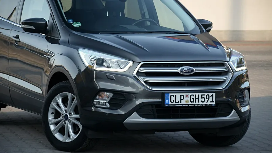 FORD Kuga -