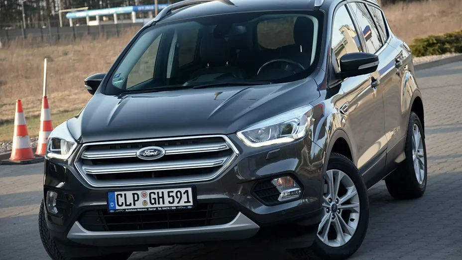 FORD Kuga -