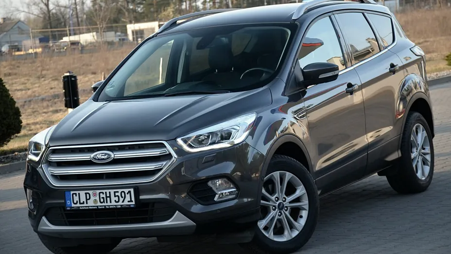 FORD Kuga -