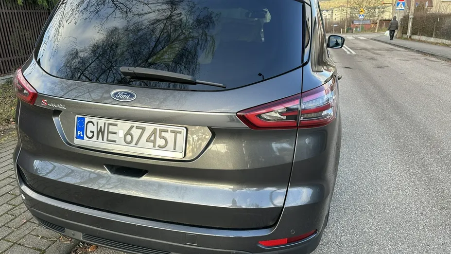 FORD S-MAX -