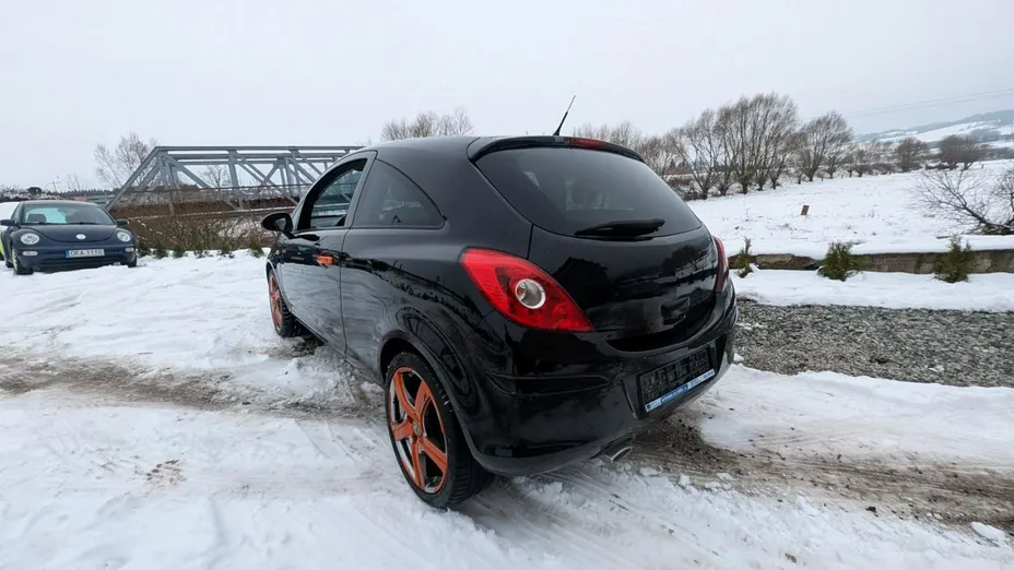 OPEL Corsa -
